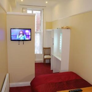 Single Room Private Bathroom